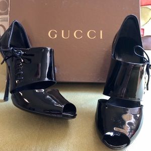 NWT Gucci Peep Toe Pumps